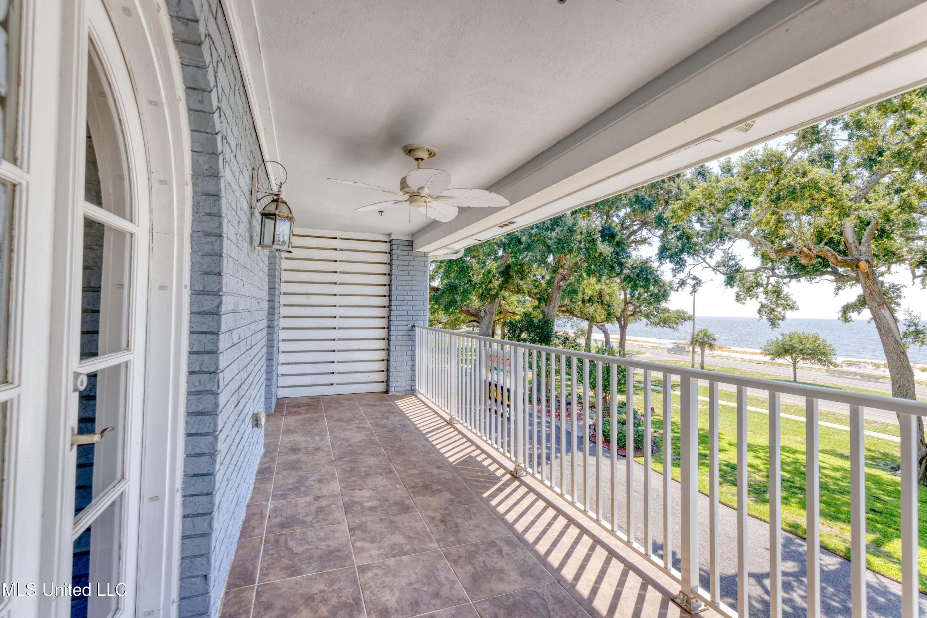 1282 Beach Boulevard, Unit 201 Biloxi, MS 39530 - Photo 16 of 28 1282BeachBlvd#201-33