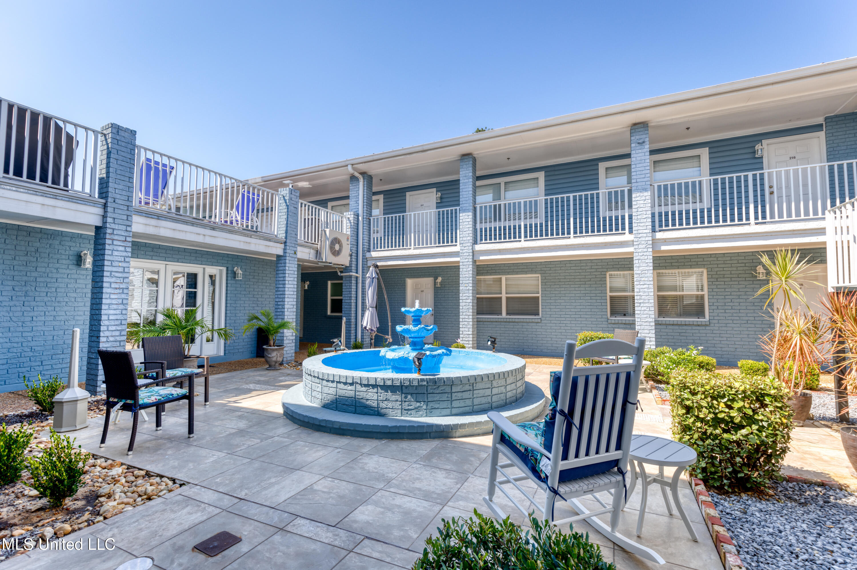 1282 Beach Boulevard, Unit 201 Biloxi, MS 39530 - Photo 19 of 28 1282BeachBlvd#201-36