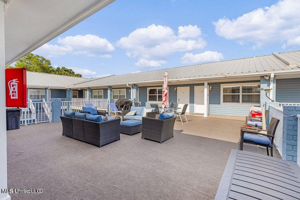 1282 Beach Boulevard, Unit 201 Biloxi, MS 39530 - Photo 22 of 28 Deck