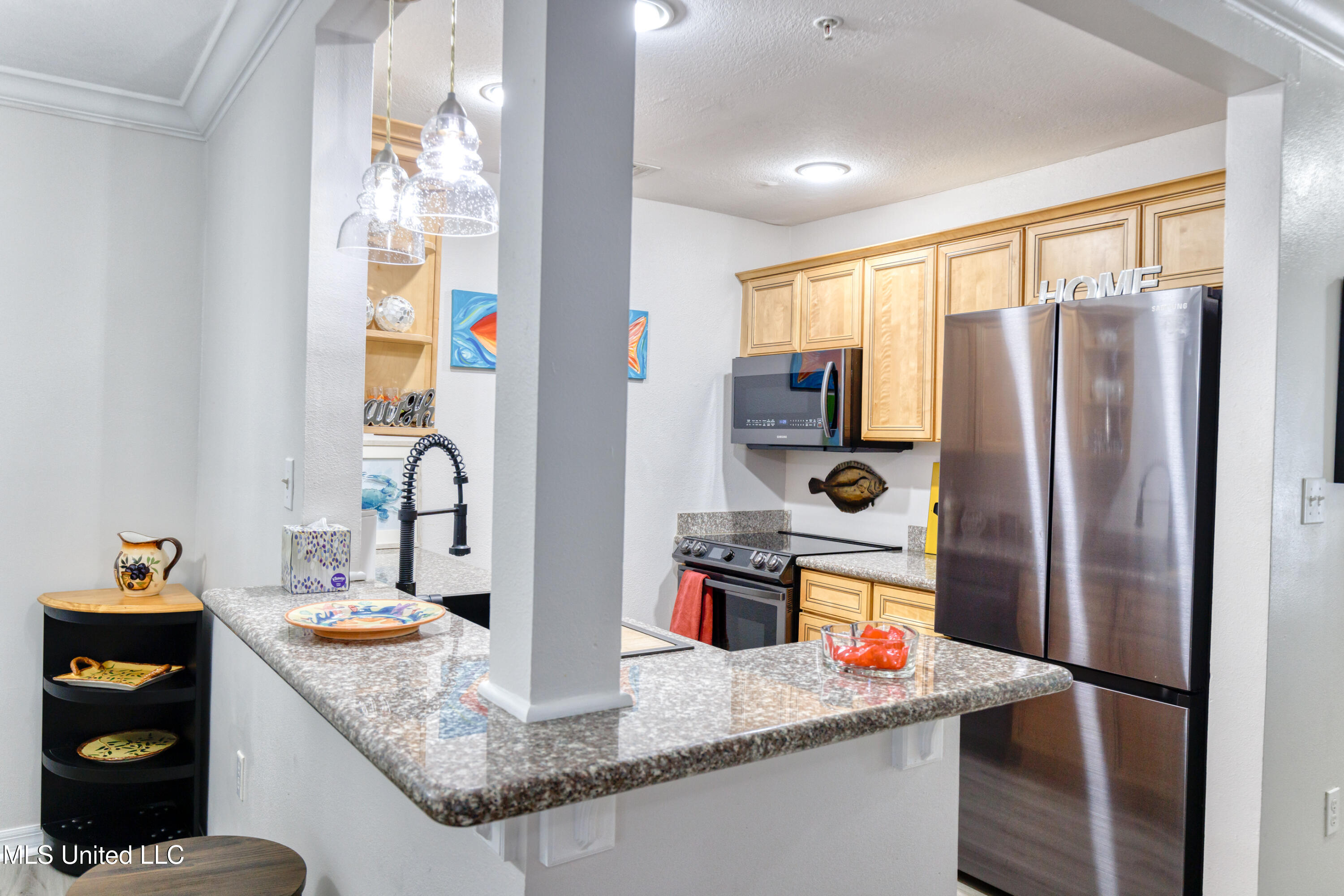 1282 Beach Boulevard, Unit 201 Biloxi, MS 39530 - Photo 6 of 28 1282BeachBlvd#201-14