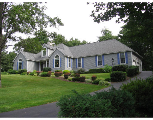 5 Tiger Row Georgetown, MA 01833 - Photo 1 of 22 Gallery Image 1