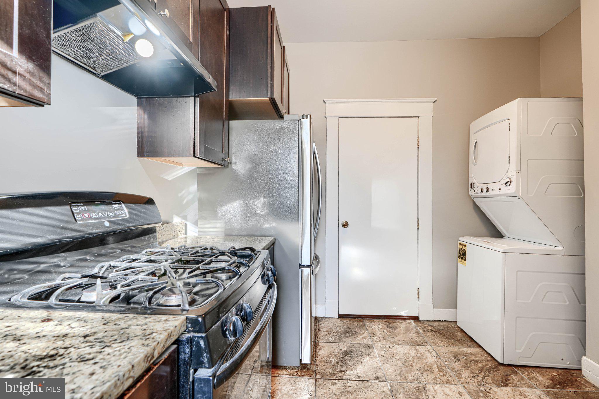 3414 Alto Road, Unit 2 Baltimore, MD 21216 - Photo 4 of 25 Modern kitchen with laundry convenience.