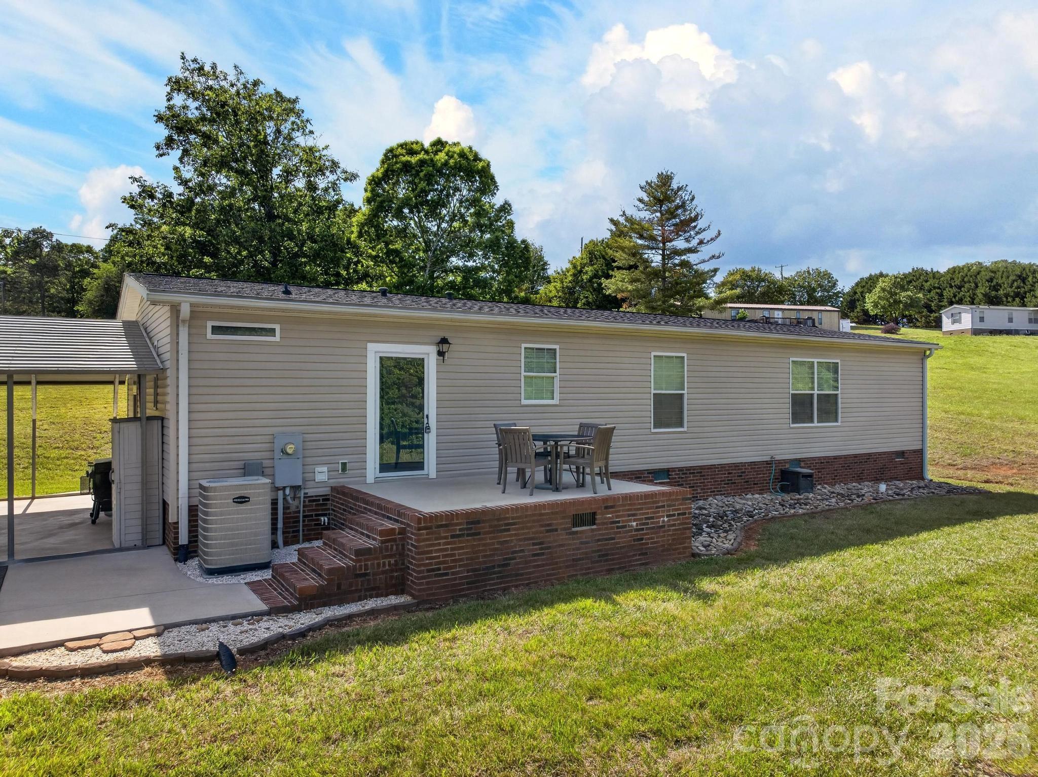 207 Mt Wesley Church Road Hiddenite, NC 28636 - Photo 10 of 30
