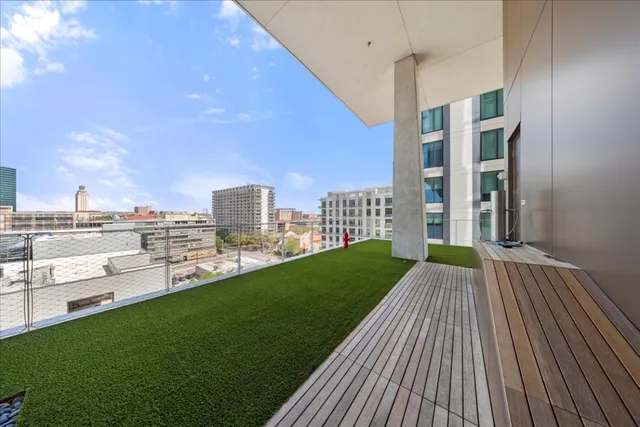 $1,195,000 | 313 West 17th Street, Unit 2405, Austin, TX 78701