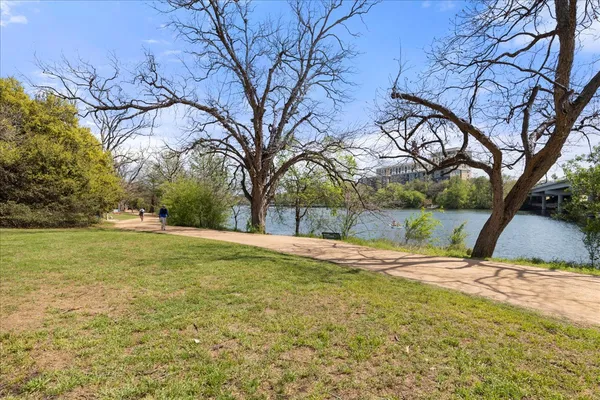 $1,095,000 | 313 West 17th Street, Unit 2405, Austin, TX 78701