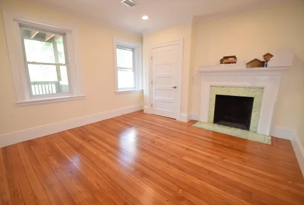 $5,300 | 1616 Beacon Street, Unit 2, Brookline, MA 02446