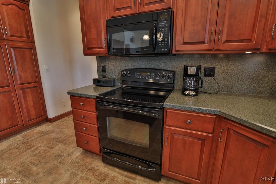 3438 Murphy Road Walnutport, PA 18088 - Photo 14 of 44 Gallery Image 14
