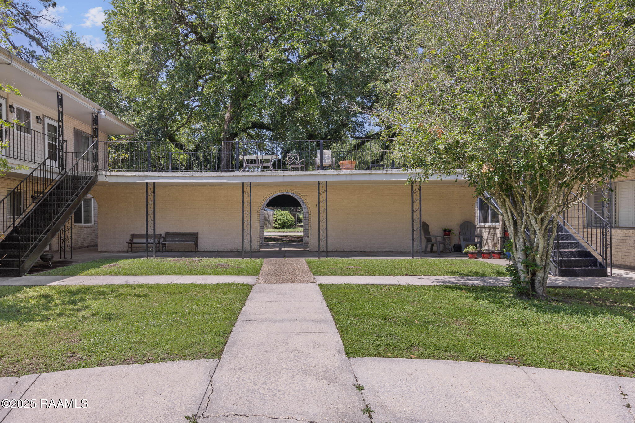 201 South College Road, Unit 207 Lafayette, LA 70503 - Photo 3 of 15 27-web-or-mls-201 S College Dr-4