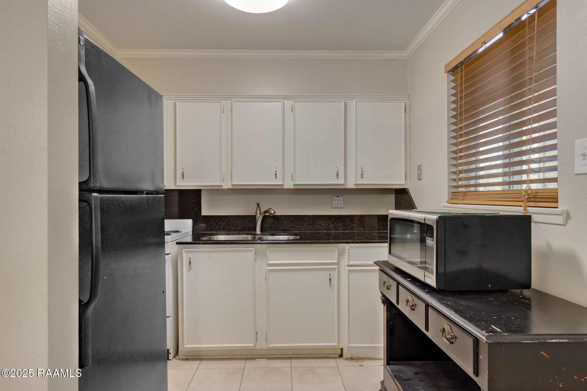 201 South College Road, Unit 207 Lafayette, LA 70503 - Photo 8 of 15 17-web-or-mls-201 S College Dr 207-8