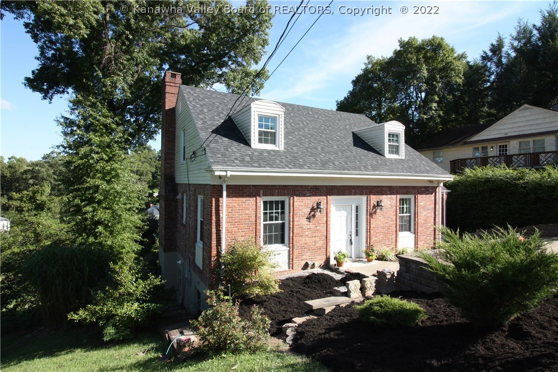 1729 Loudon Heights Road Charleston, WV 25314 - Photo 1 of 30 Gallery Image 1
