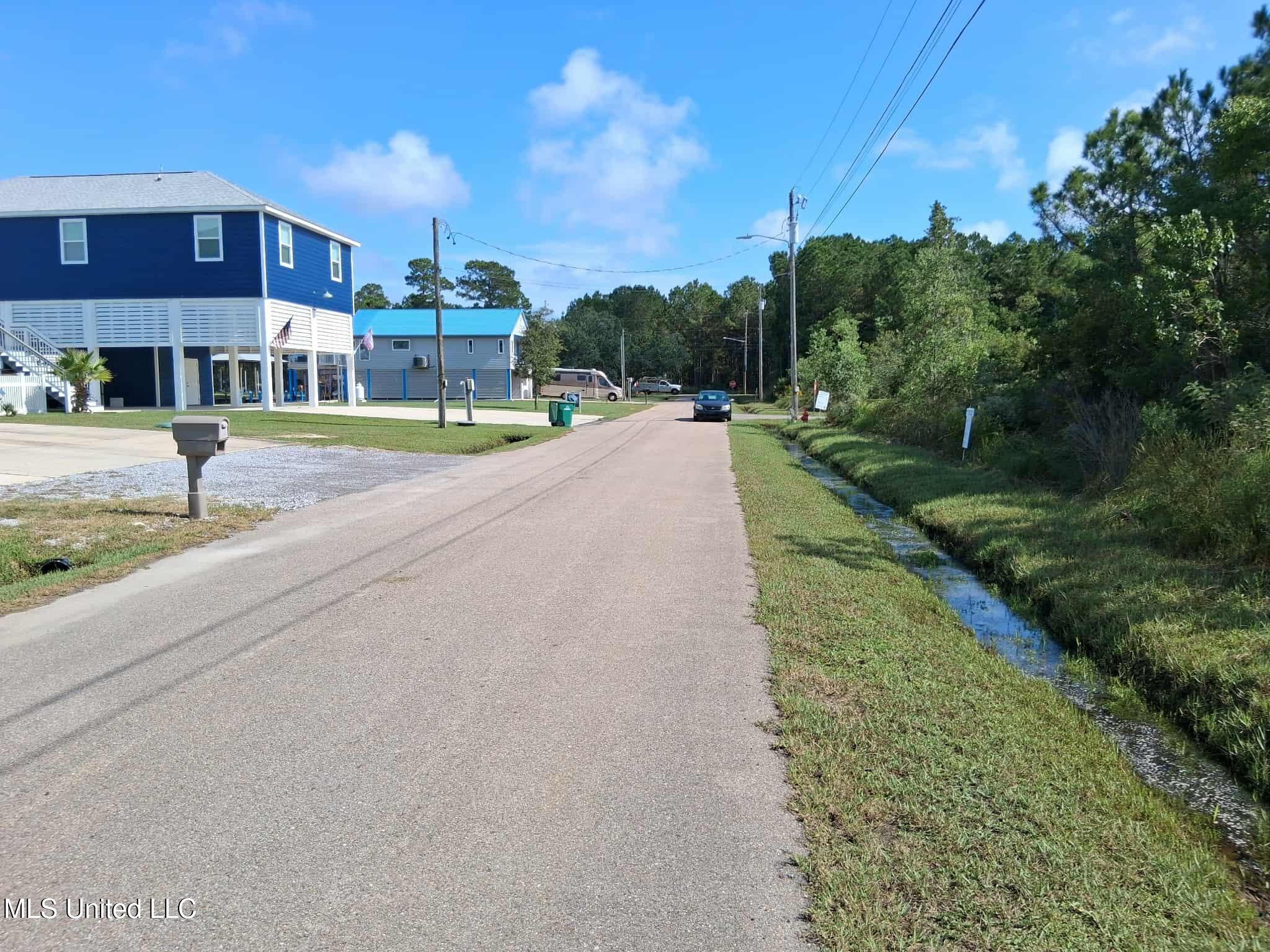 1-5 Mallard Street Bay St. Louis, MS 39520 - Photo 9 of 15 1f7a8fce-34f0-47ba-b169-93074e32e43a