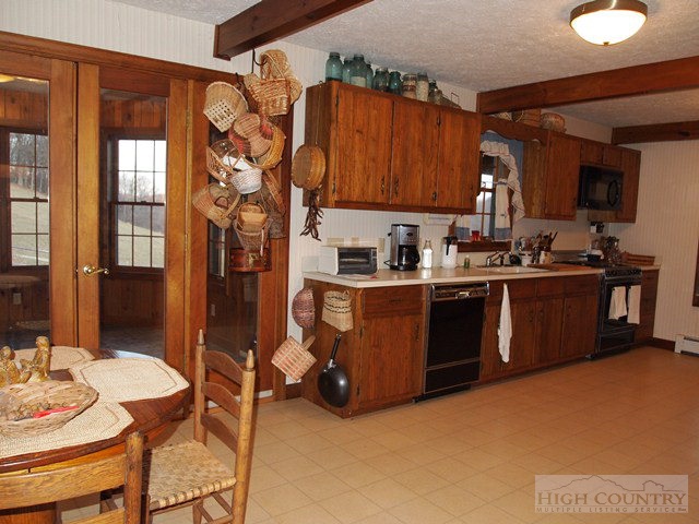 2424 Bald Knob Road Sparta, NC 28675 - Photo 28 of 31 Gallery Image 28
