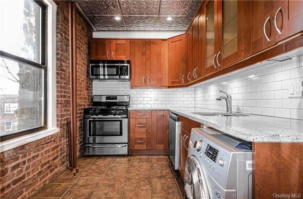 84-02 Beverly Road, Unit 2B Queens, NY 11415 - Photo 12 of 16 Gallery Image 12