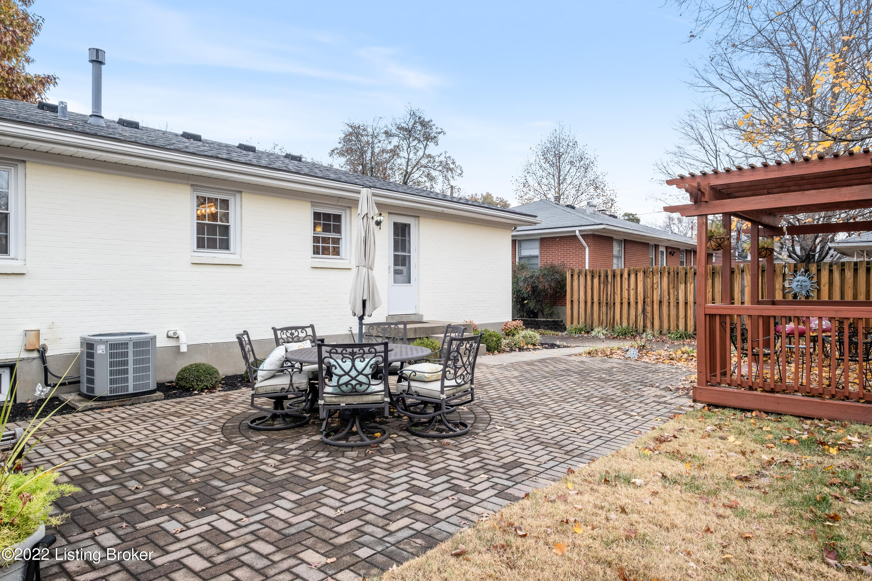 2924 Sheldon Road Louisville, KY 40218 - Photo 34 of 38 2924 Sheldon Rd-6