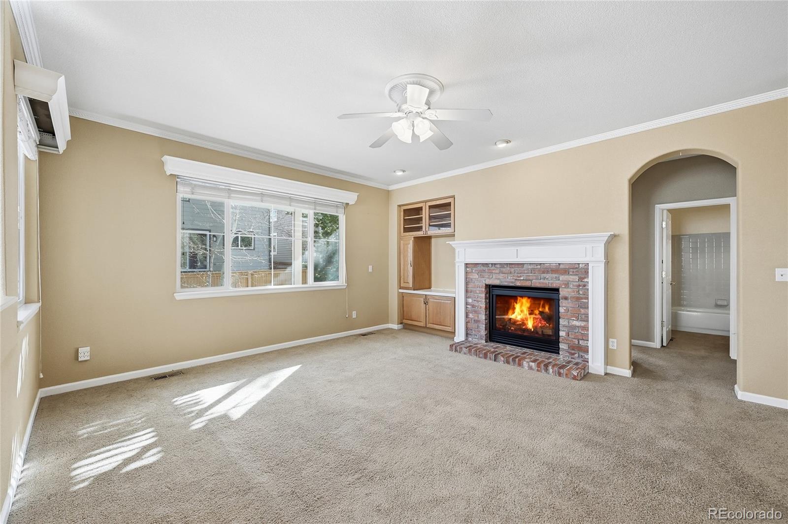 10584 Cliffrose Way Highlands Ranch, CO 80130 - Photo 6 of 36