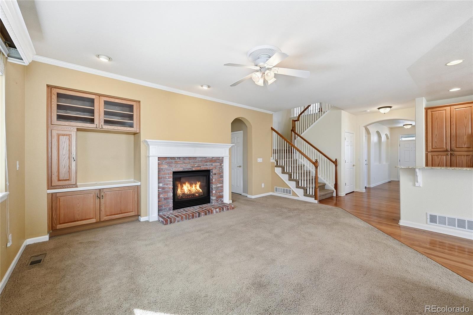 10584 Cliffrose Way Highlands Ranch, CO 80130 - Photo 7 of 36