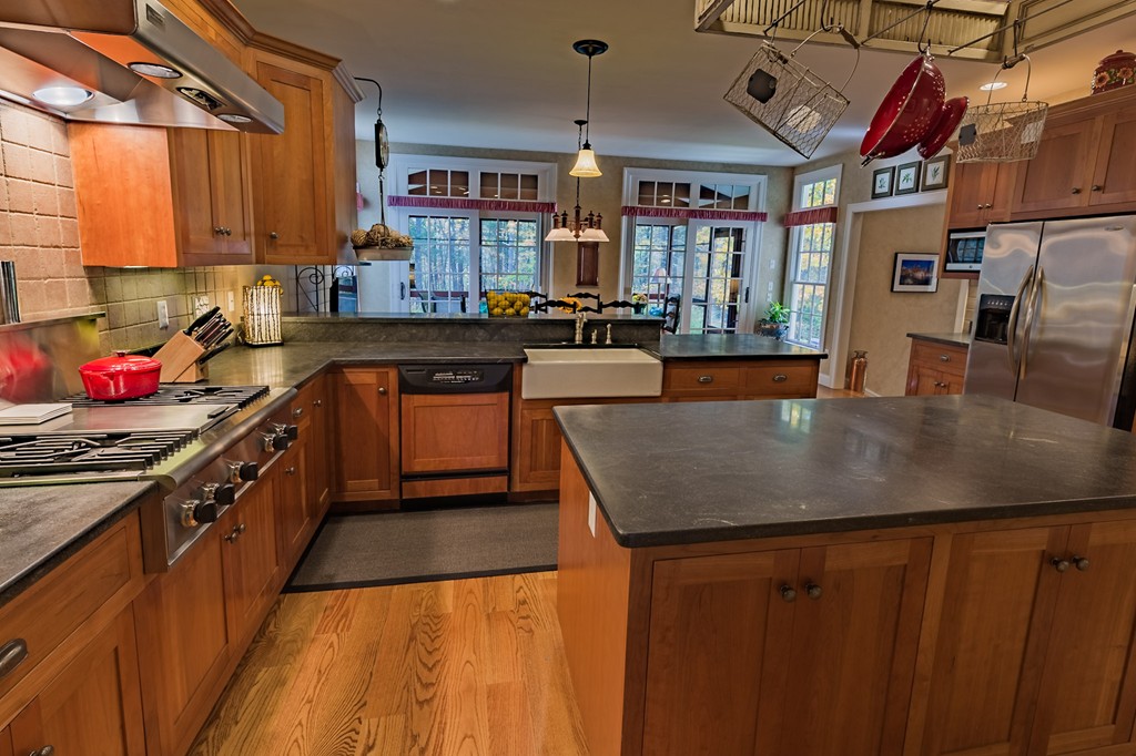 45 Fieldstone Farm Road Sudbury, MA 01776 - Photo 9 of 30 Gallery Image 9