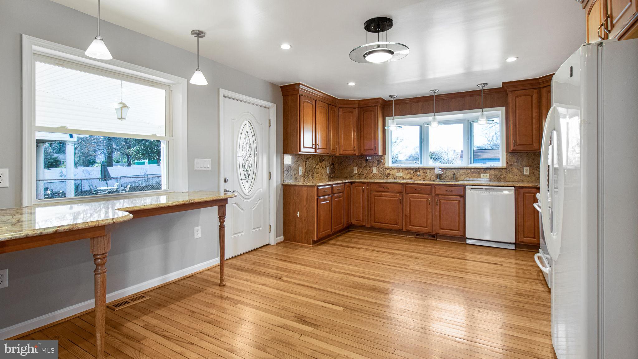 8708 Edmonston Road Berwyn Heights, MD 20740 - Photo 12 of 43 Gallery Image 12