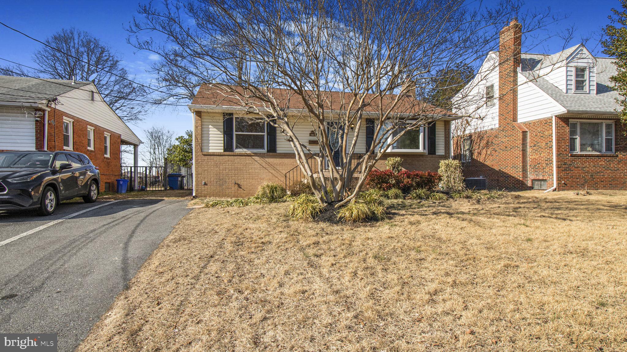 8708 Edmonston Road Berwyn Heights, MD 20740 - Photo 2 of 43 Gallery Image 2