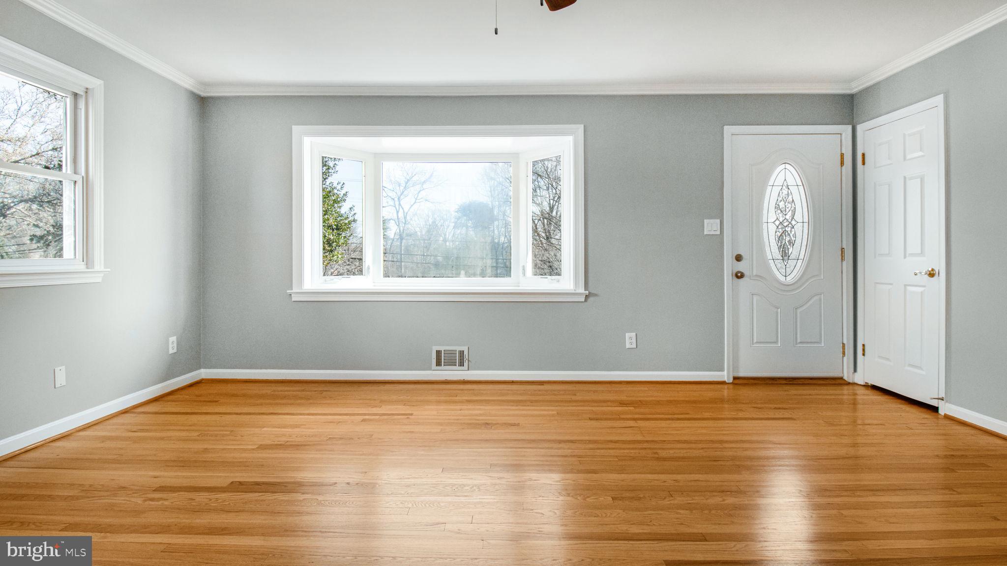 8708 Edmonston Road Berwyn Heights, MD 20740 - Photo 5 of 43 Gallery Image 5
