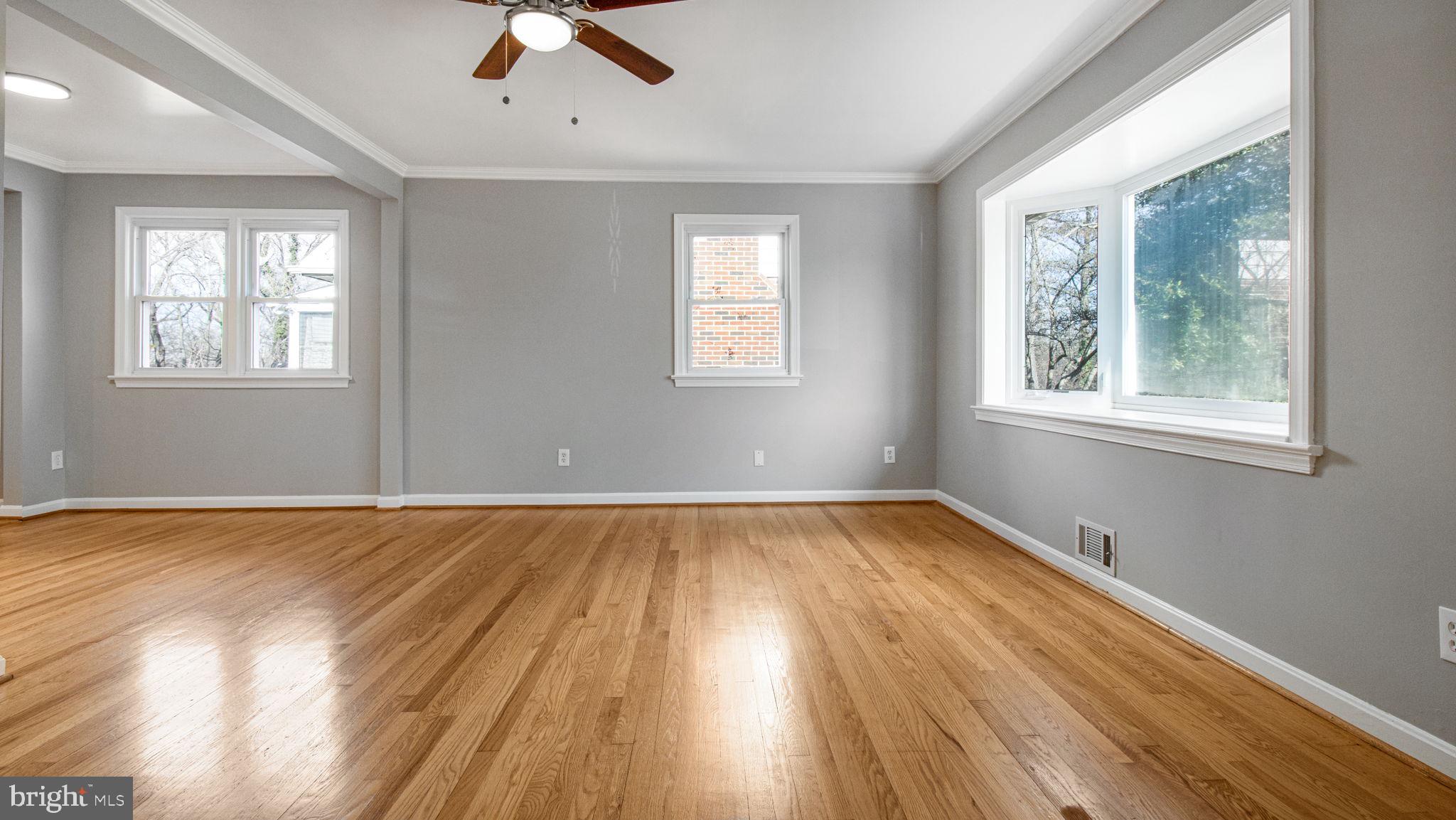 8708 Edmonston Road Berwyn Heights, MD 20740 - Photo 6 of 43 Gallery Image 6
