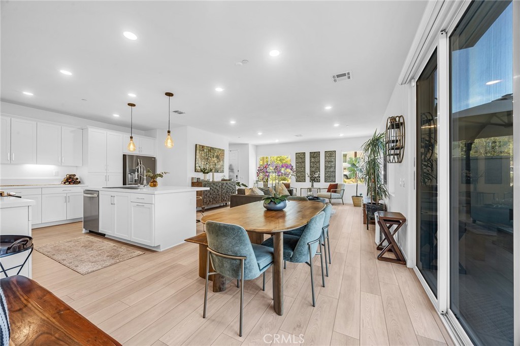 27641 Ensemble Place Valencia, CA 91381 - Photo 12 of 31