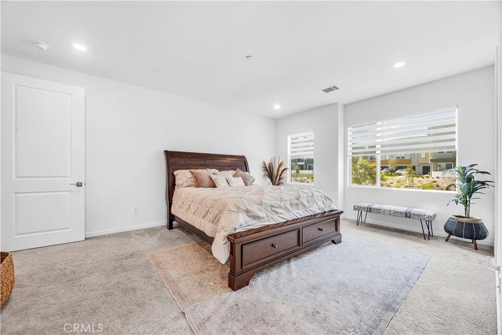 27641 Ensemble Place Valencia, CA 91381 - Photo 17 of 31 Primary Suite