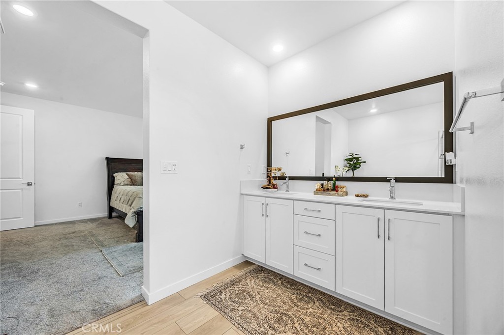 27641 Ensemble Place Valencia, CA 91381 - Photo 18 of 31