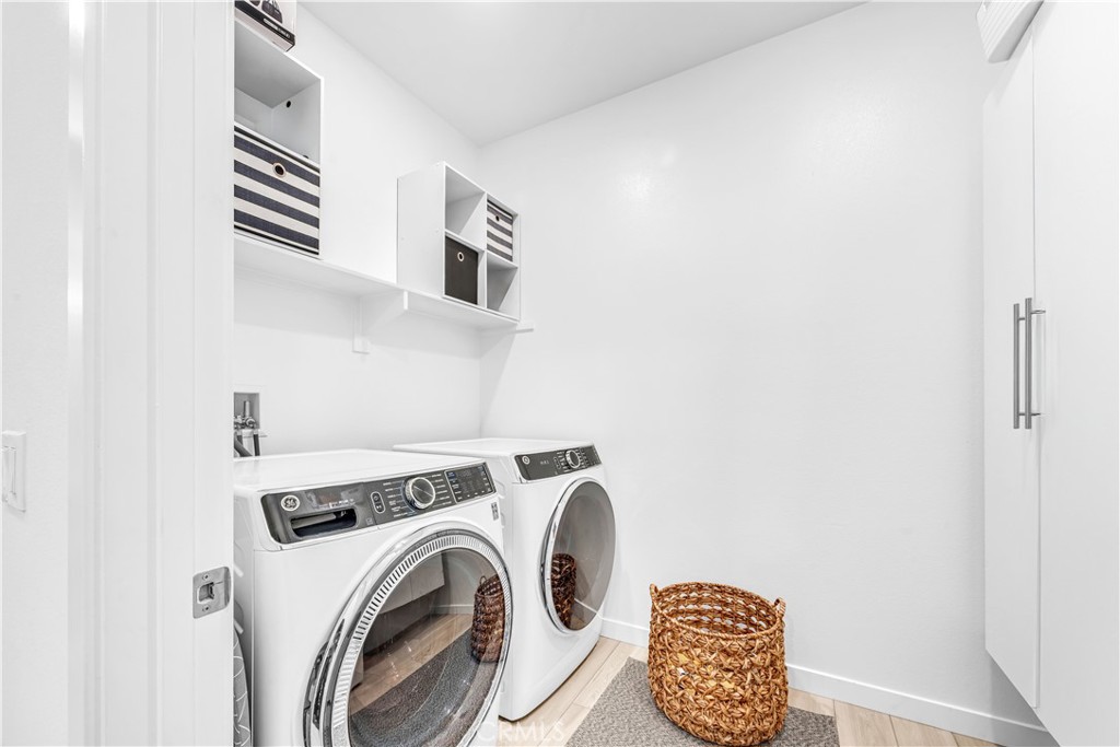 27641 Ensemble Place Valencia, CA 91381 - Photo 24 of 31 Laundry Room