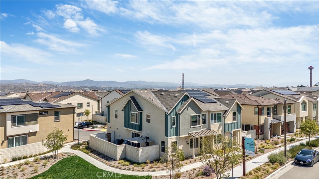 27641 Ensemble Place Valencia, CA 91381 - Photo 3 of 31