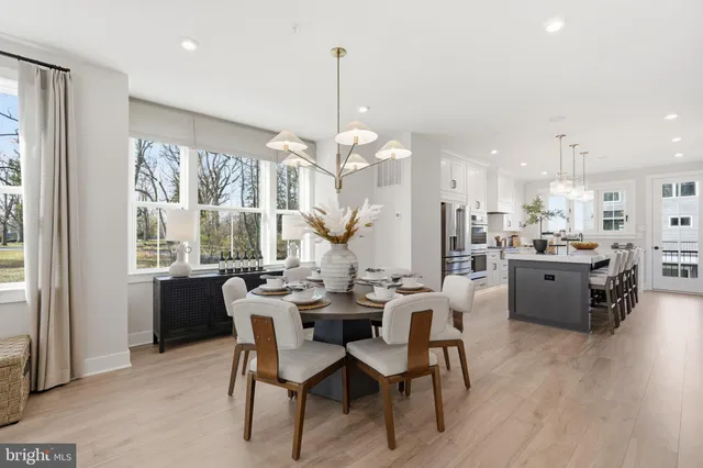 $1,090,000 | 402 Pennybrook Court, Flourtown, PA 19031