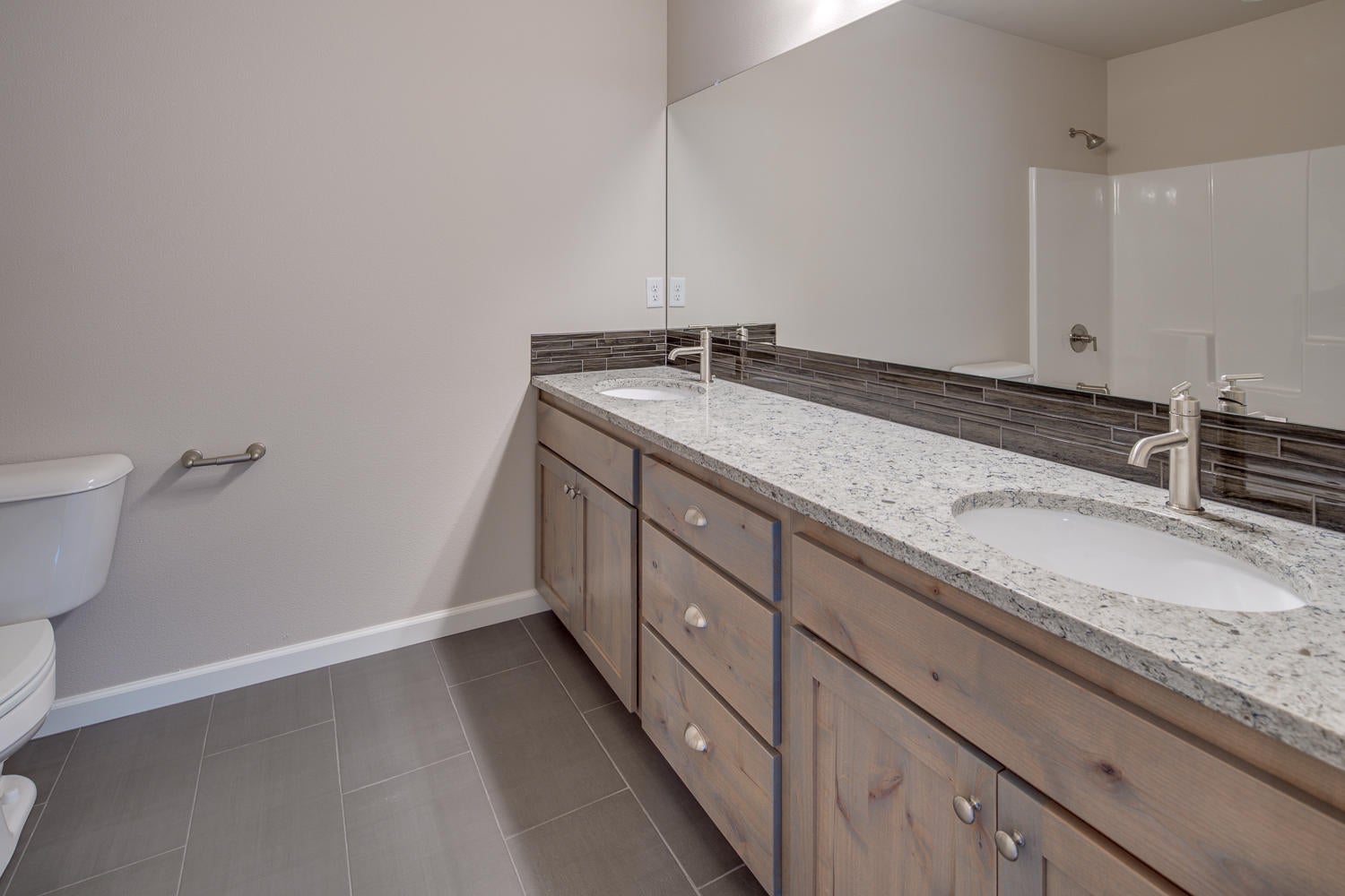 789 Northwest Rimrock Drive Redmond, OR 97756 - Photo 25 of 29 789RimrockDr-103