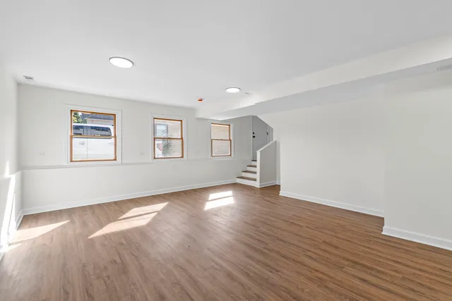 $499,999 | 19 East 56th Street, Westmont, IL 60559