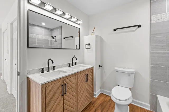 $499,999 | 19 East 56th Street, Westmont, IL 60559