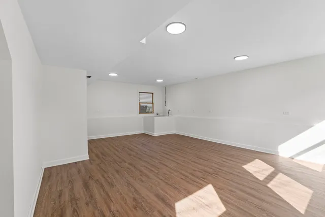 $499,999 | 19 East 56th Street, Westmont, IL 60559