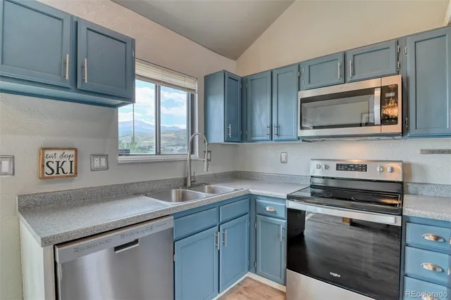 $318,500 | 1420 Territory Trail, Colorado Springs, CO 80919