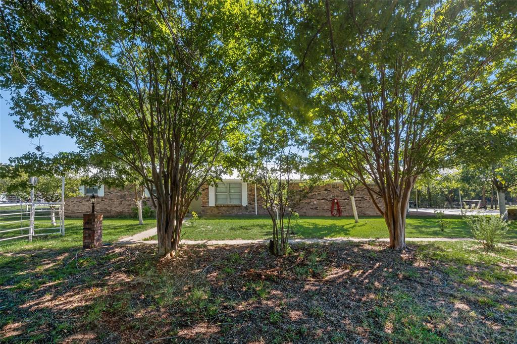 3092 North Trinity Street Decatur, TX 76234 - Photo 2 of 29 View of green lawn