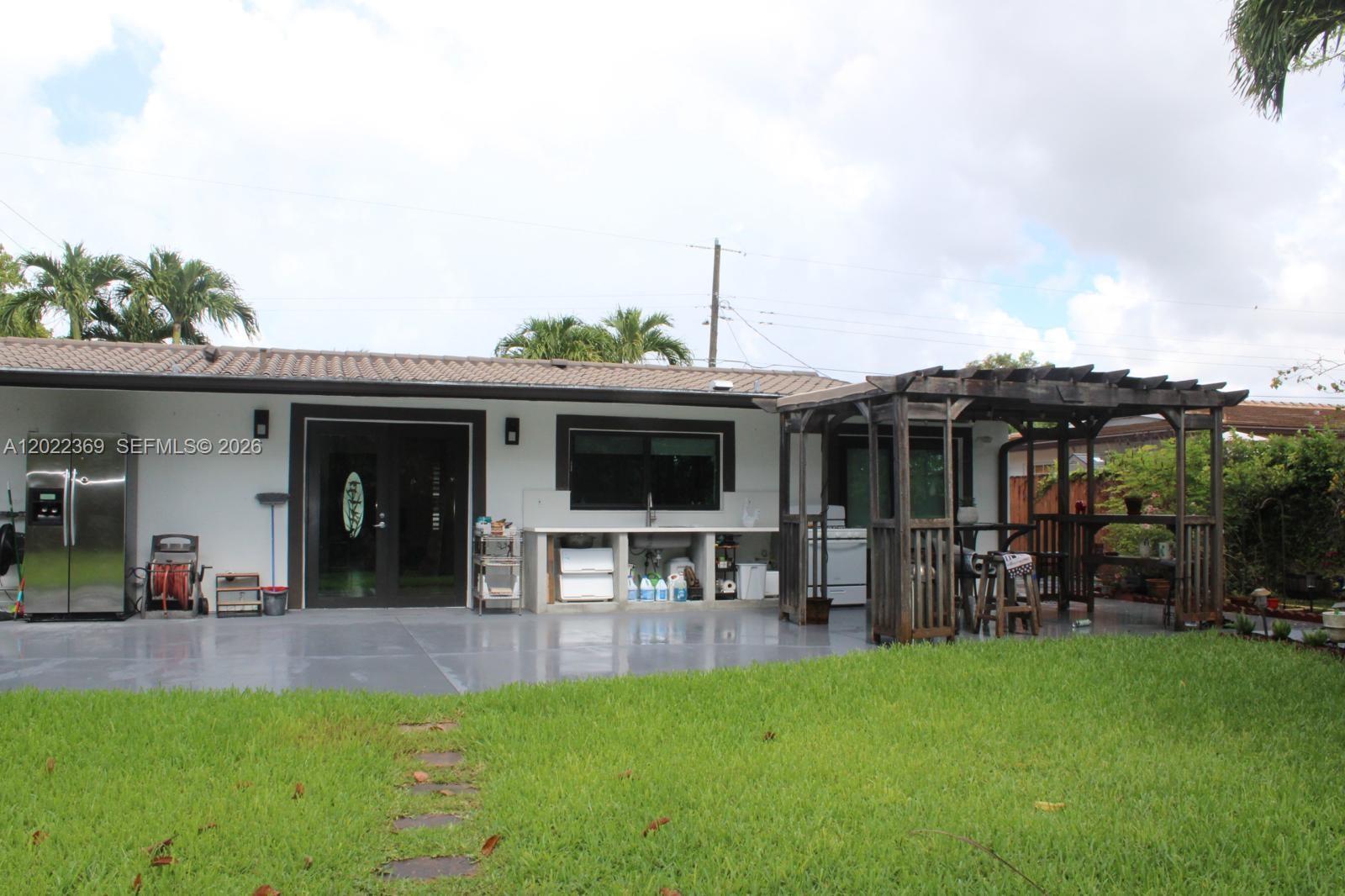 6371 Southwest 109th Court Miami, FL 33173 - Photo 41 of 45