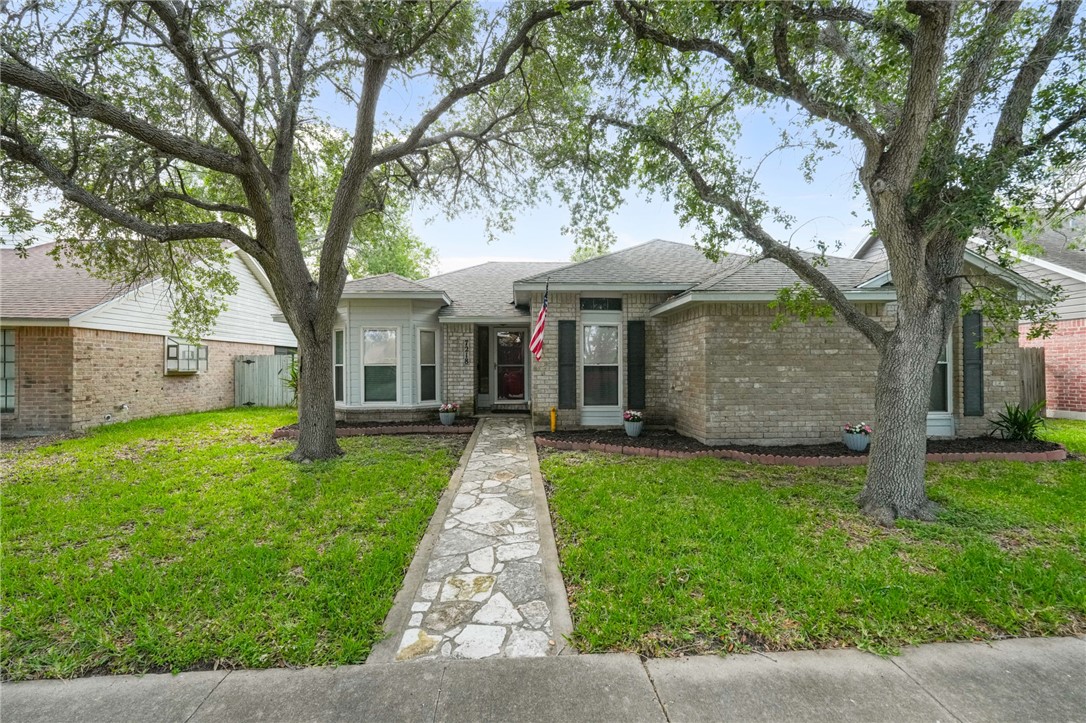 7218 Diamond Ridge Drive Corpus Christi, TX 78413 - Photo 1 of 19