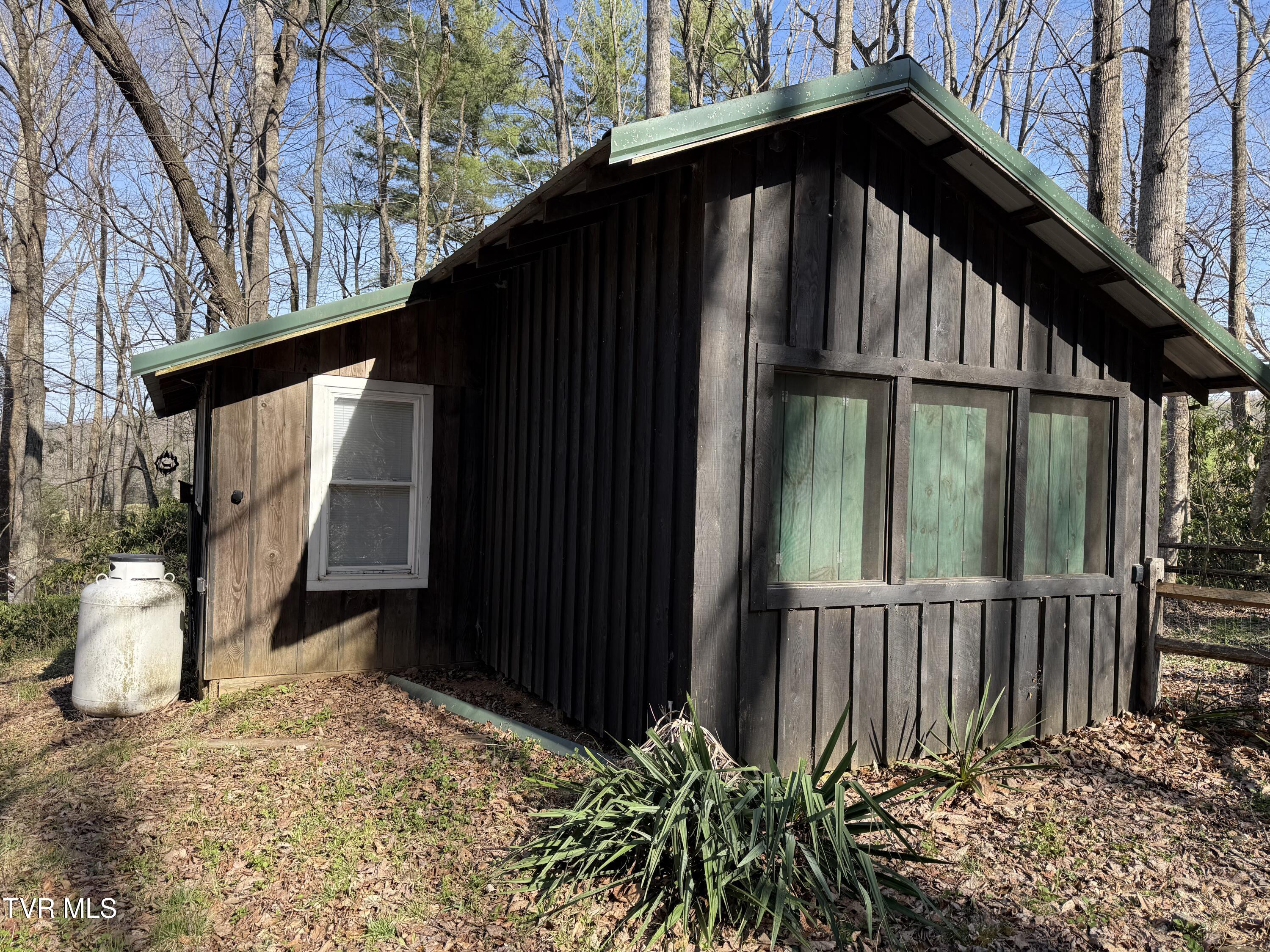 1770 Red Brush Road Mountain City, TN 37683 - Photo 11 of 26 1770