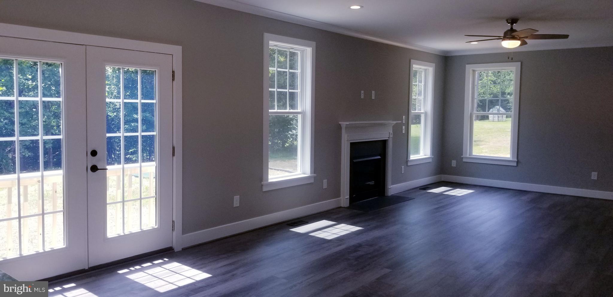 260 Doc Stone Road Stafford, VA 22556 - Photo 8 of 30 Living Room
