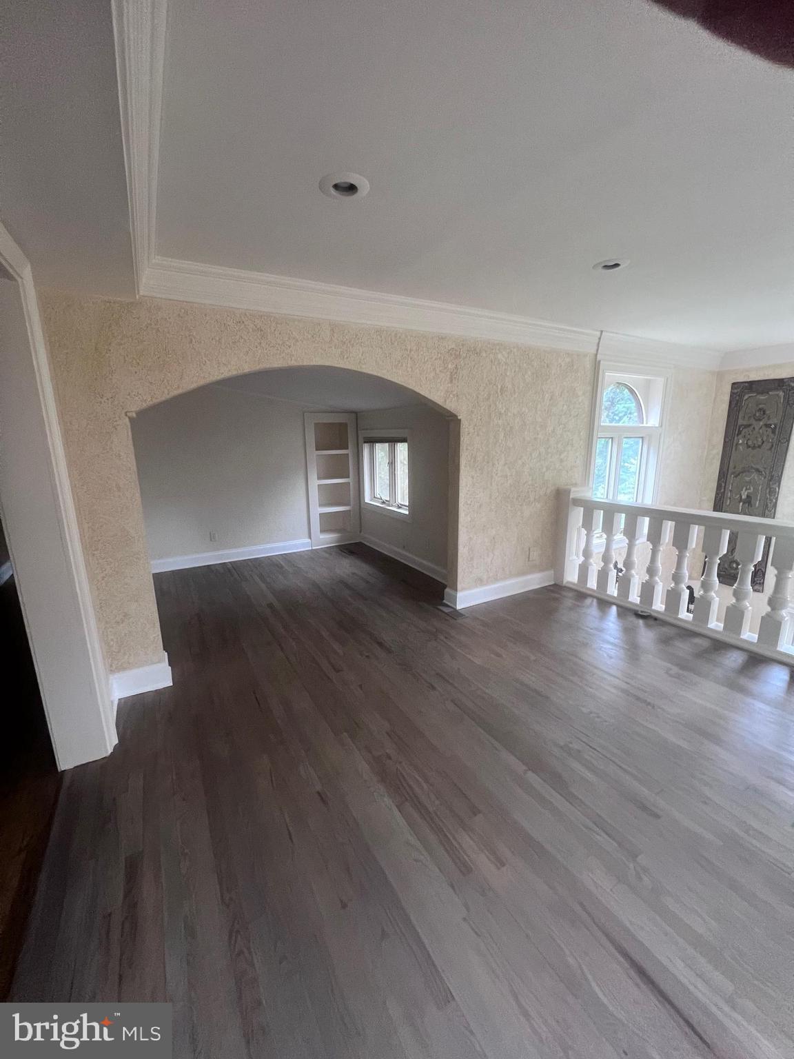 15729 Holly Grove Road Silver Spring, MD 20905 - Photo 20 of 37 Upstairs Foyer and Reading area