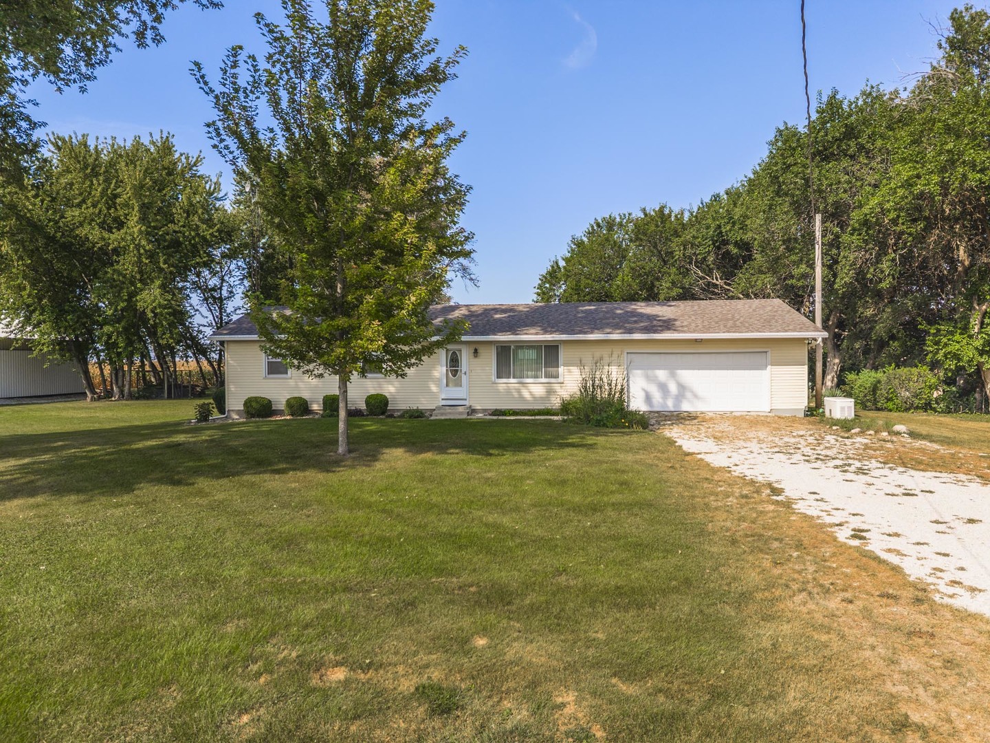 14235 North 1775 E Road Pontiac, IL 61764 - Photo 31 of 54 Gallery Image 31
