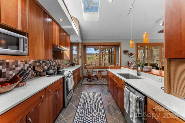 $1,575,000 | 466 Sweetwater Lane, Pisgah Forest, NC 28768