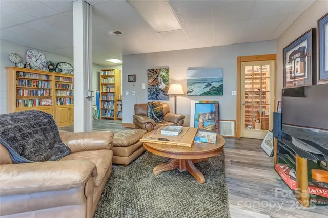 $1,575,000 | 466 Sweetwater Lane, Pisgah Forest, NC 28768