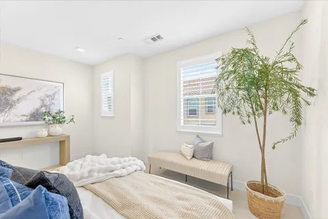 $1,198,000 | 1340 Civic Center Drive, Unit 4, Santa Clara, CA 95050