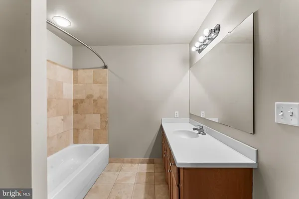 $319,000 | 105 Christina Landing Drive, Unit 1108, Wilmington, DE 19801