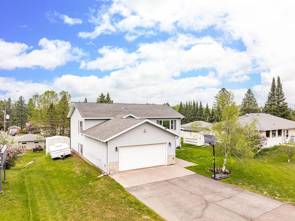 803 Almac Drive Proctor, MN 55810 - Photo 2 of 34