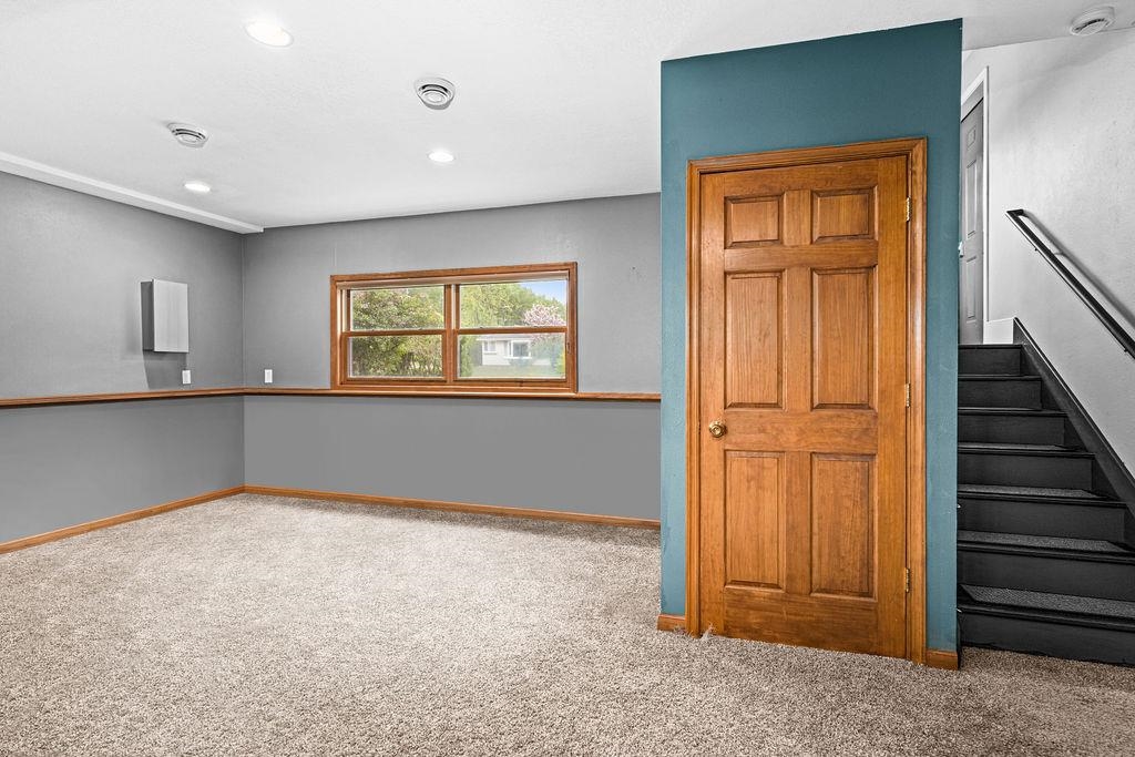 803 Almac Drive Proctor, MN 55810 - Photo 23 of 34