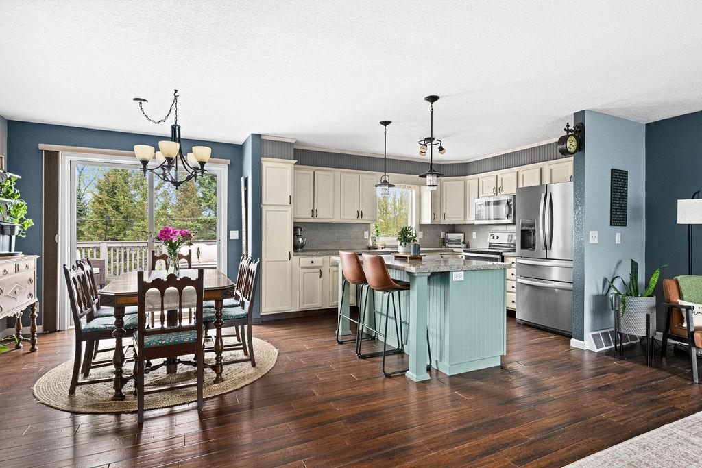 803 Almac Drive Proctor, MN 55810 - Photo 8 of 34